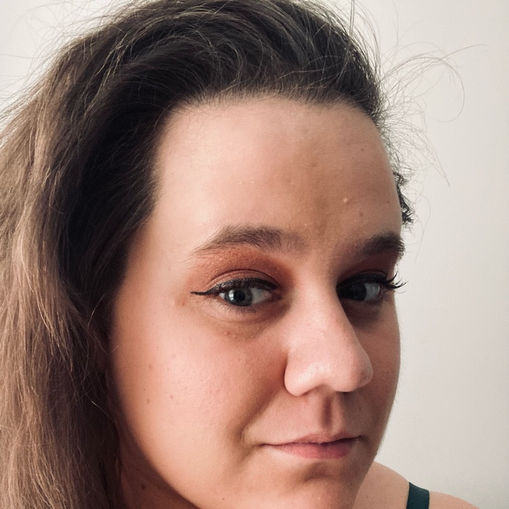 Meet your Posher, Liz
